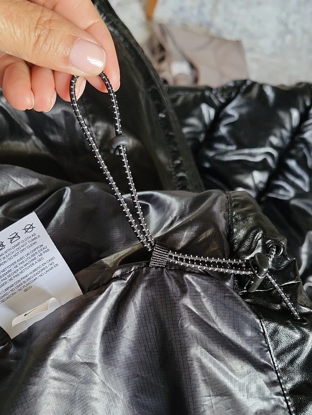 Nike Cascade Down Puffer Poncho Jacket Sz M Retail $300